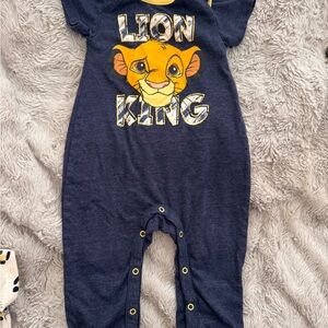 Disney Simba Baby onsies